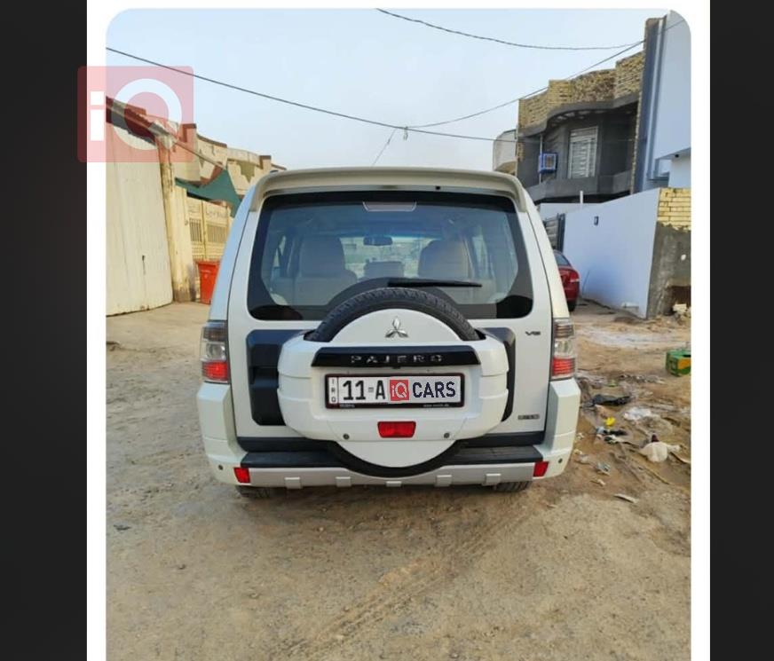 ميتسوبيشي باجيرو